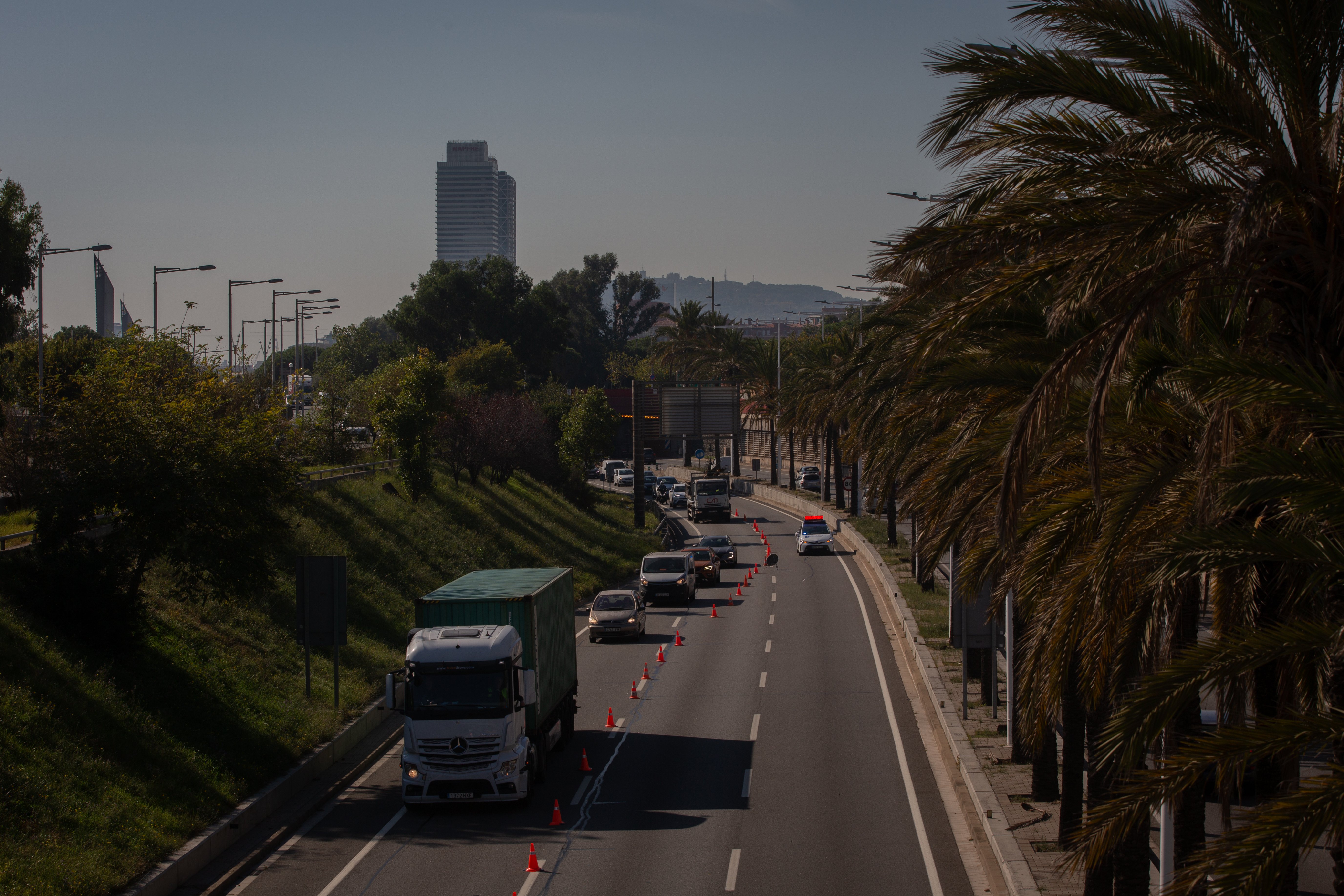 Casi medio millón de coches han salido de Barcelona este fin de semana