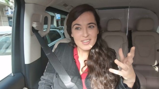 silvia perez cruz en el coche 2