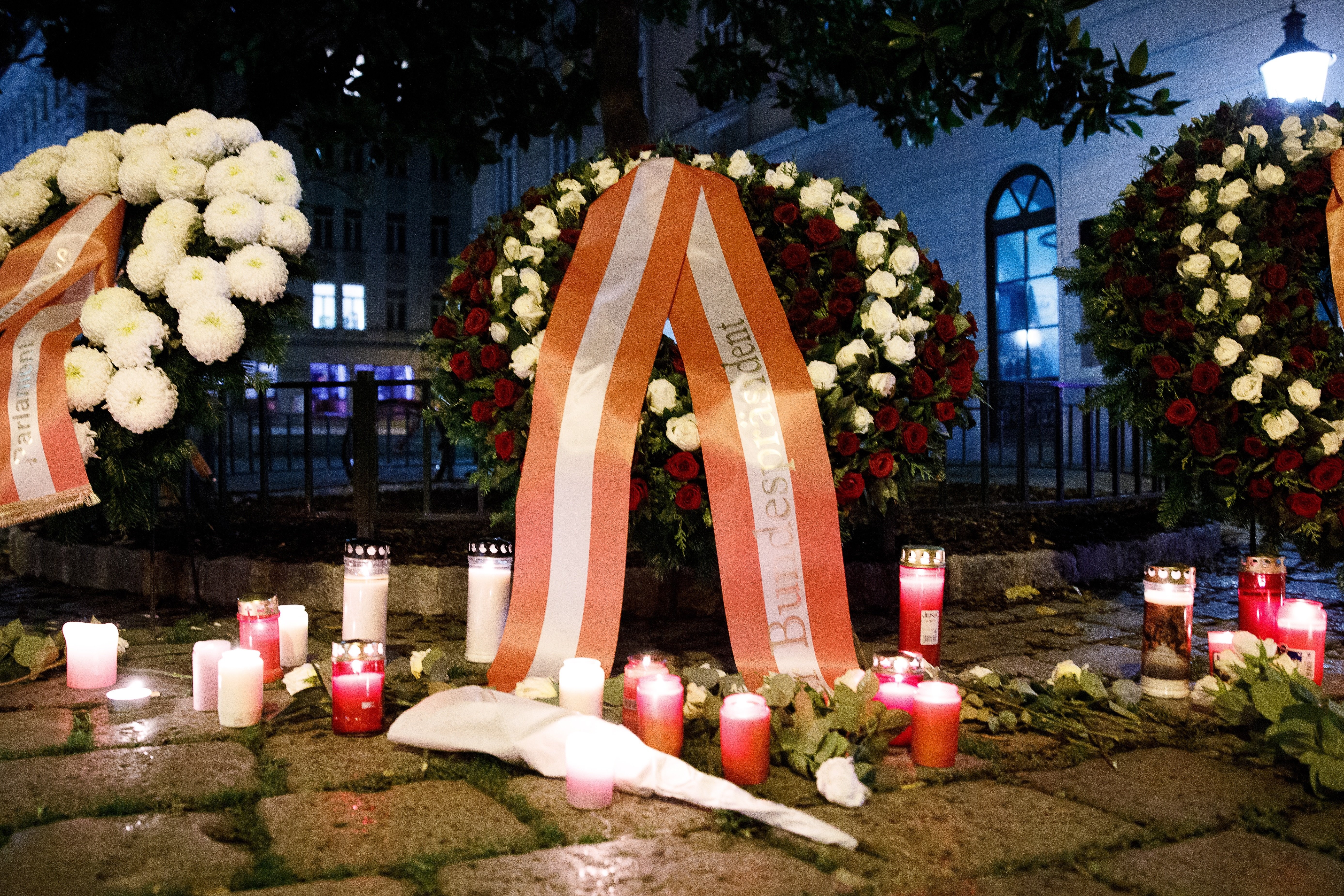 L'Estat Islàmic assumeix l'autoria de l'atac al centre de Viena
