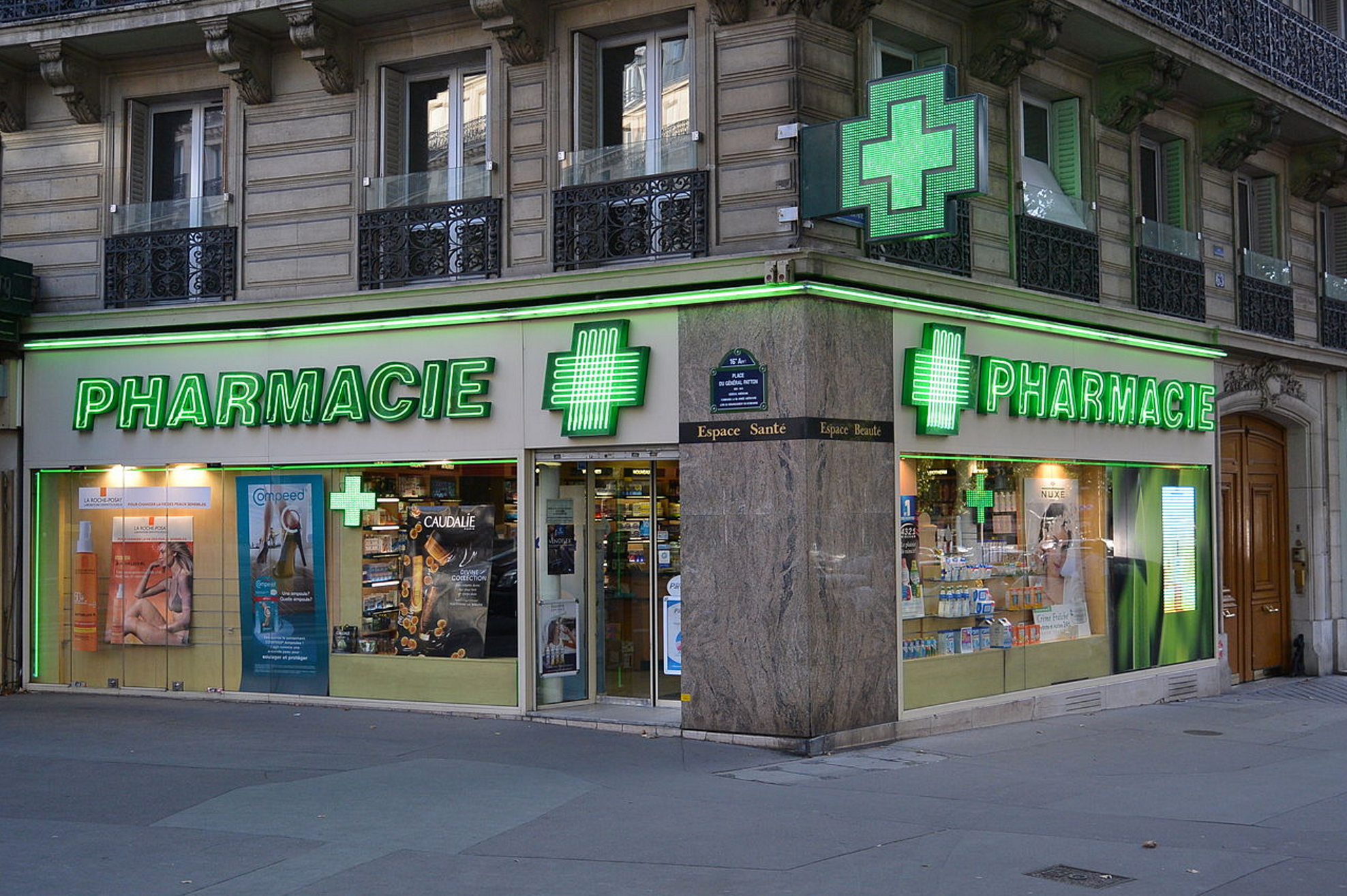 Las farmacias francesas empiezan a vender tests rápidos: resultado en 30 minutos