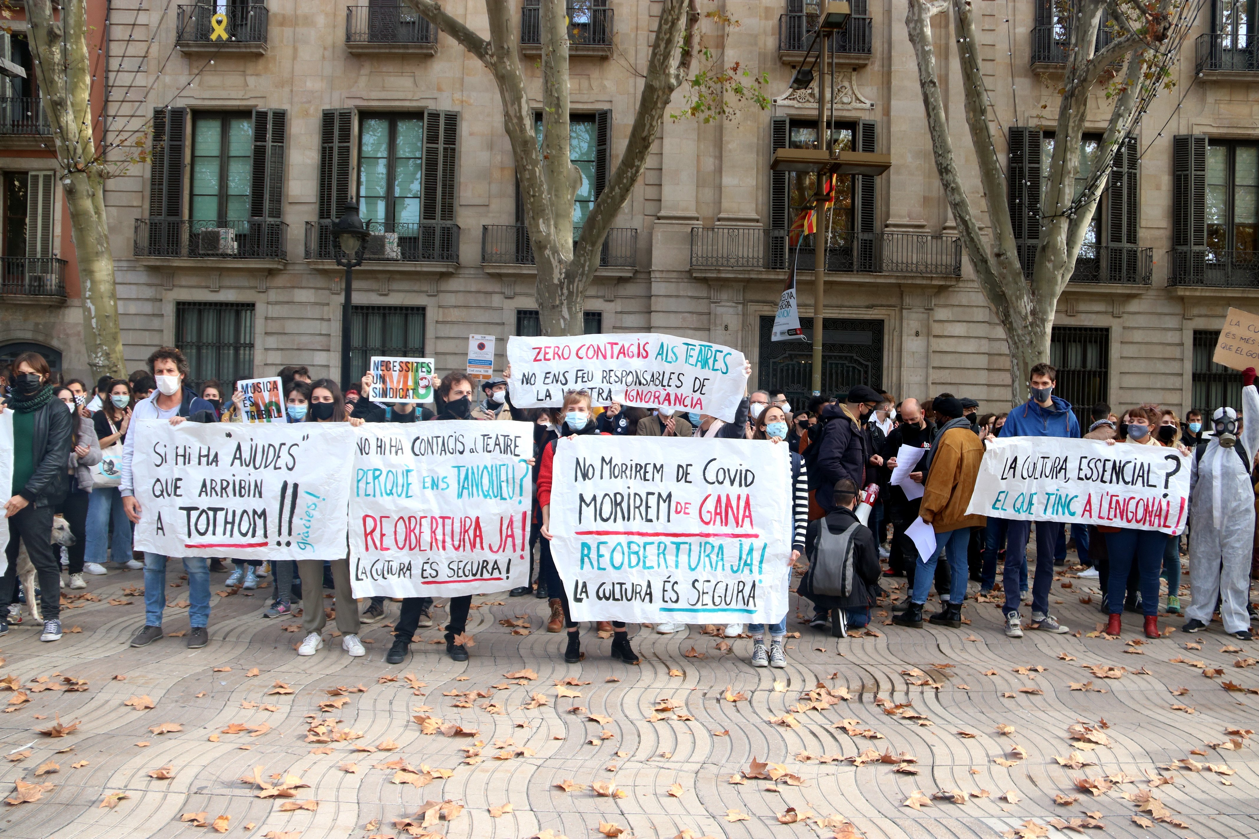 Treballadors del sector cultural reclamen que els ajuts arribin a tothom