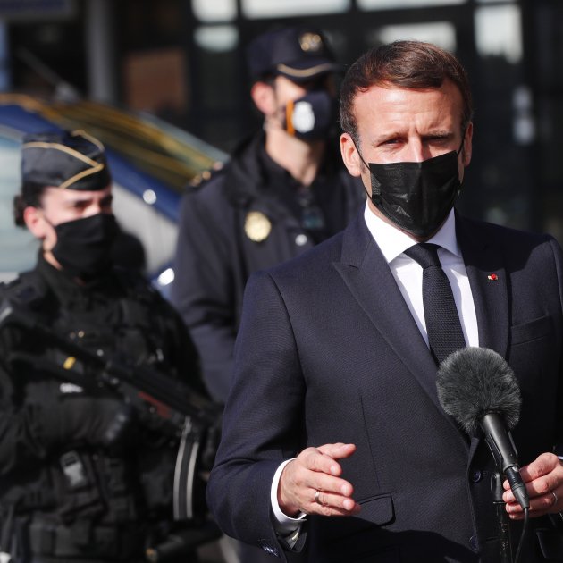 Emmanuel Macron partus - efe