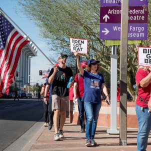 Manifestants pro-Trump a Phoenix EFE Manifestants pro-Trump a Phoenix EFE