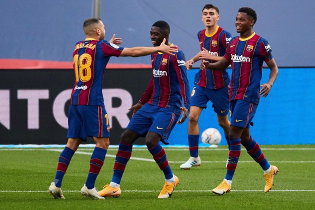 Dembele Jordi Alba Ansu Barca celebracio EFE