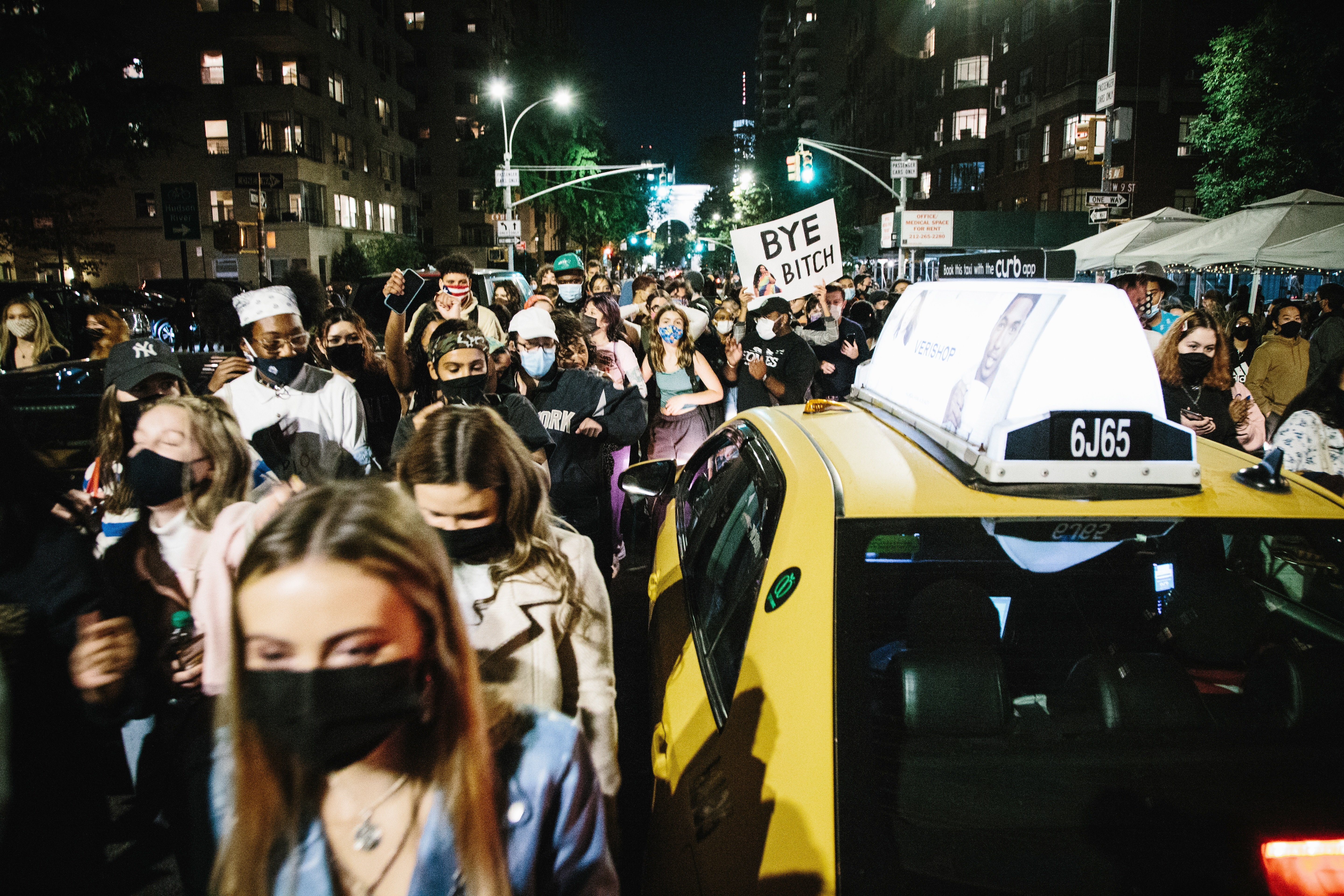 Alegria desfermada als carrers de Nova York per la victòria de Biden