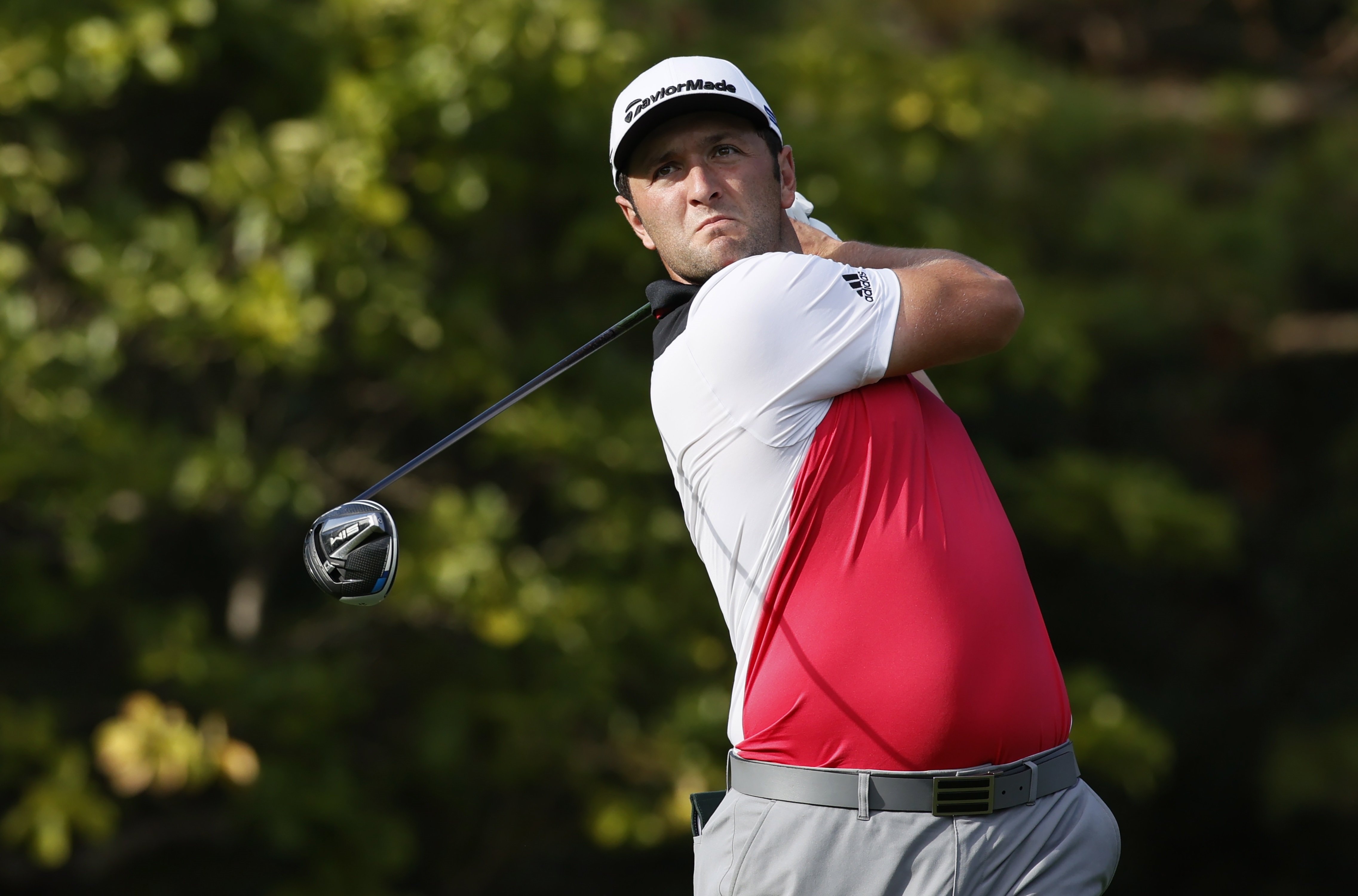 Increïble 'hole in one' de Jon Rahm al Masters: tres bots sobre l'aigua i emboca