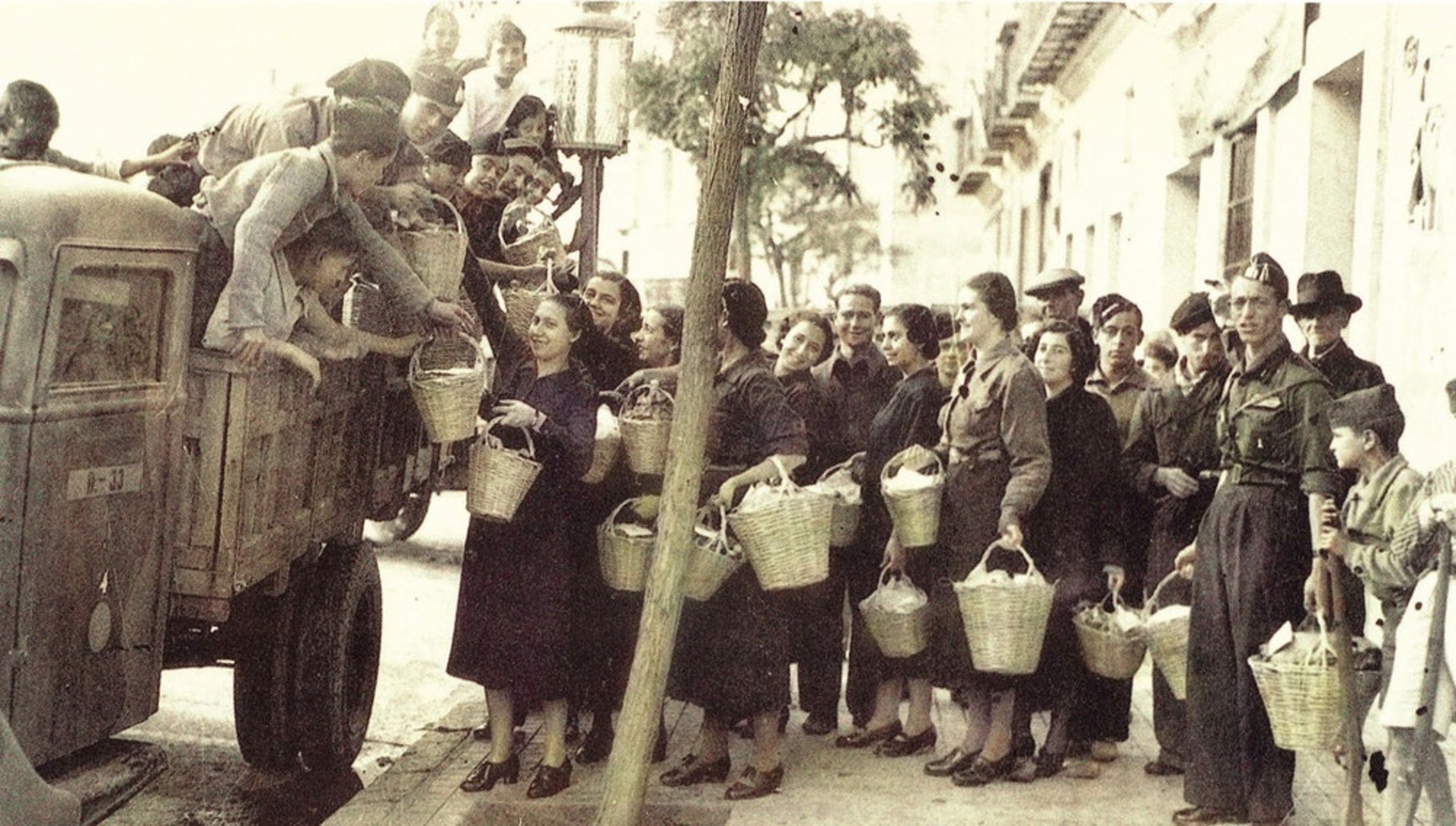 Portades que fan curt amb el nyap del Govern i els autònoms