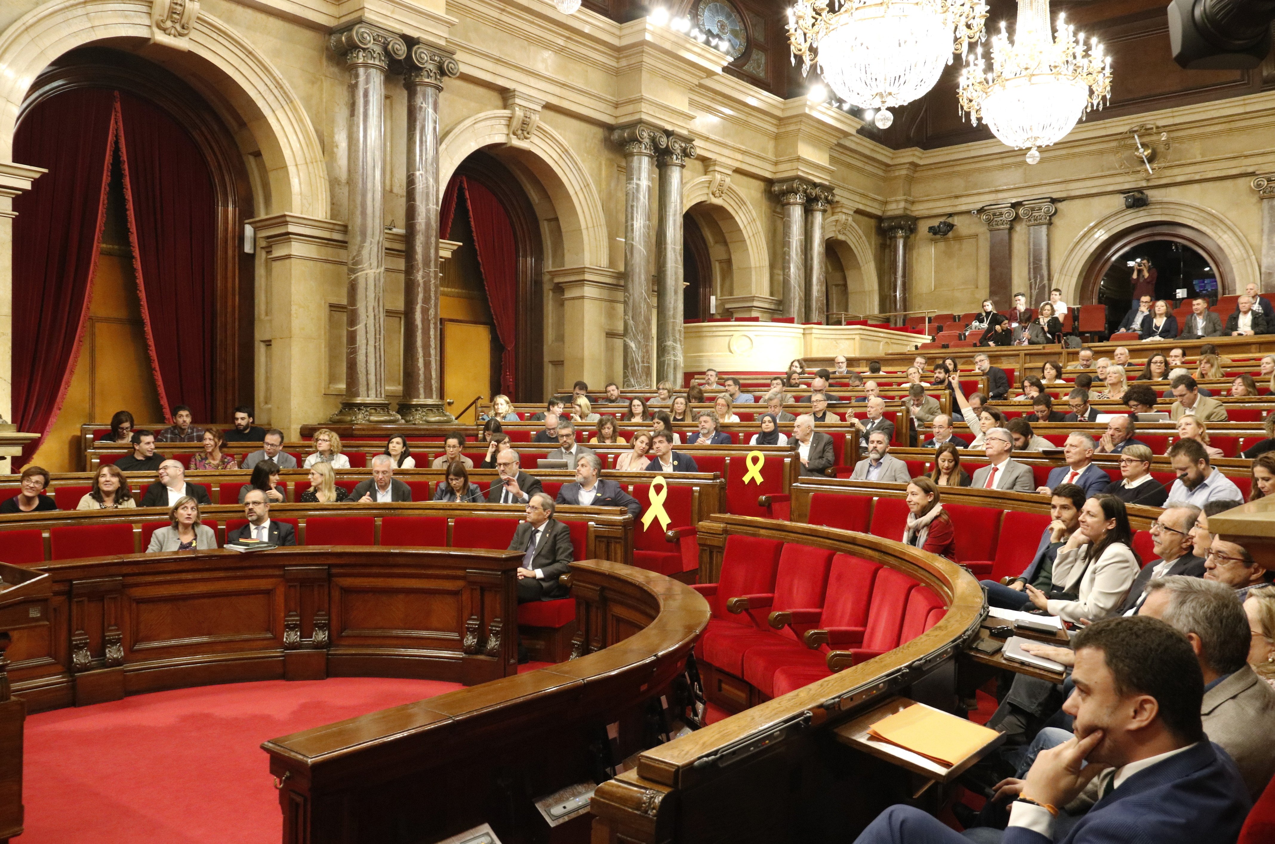 La llei per permetre el vot telemàtic, embarrancada al Parlament des del 2018