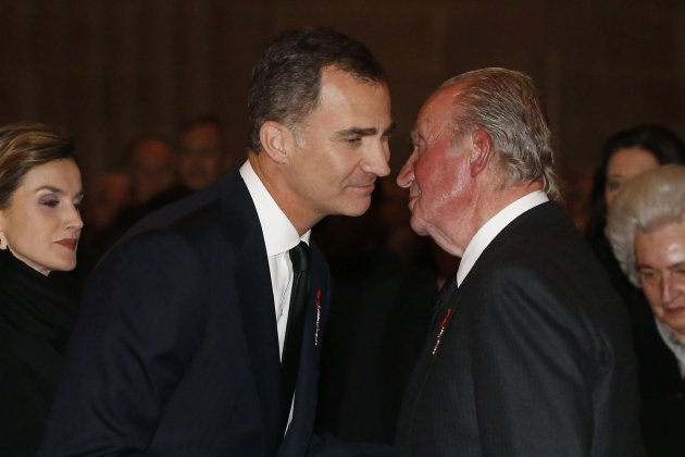 Felipe VI y Juan Carlos I / Efe