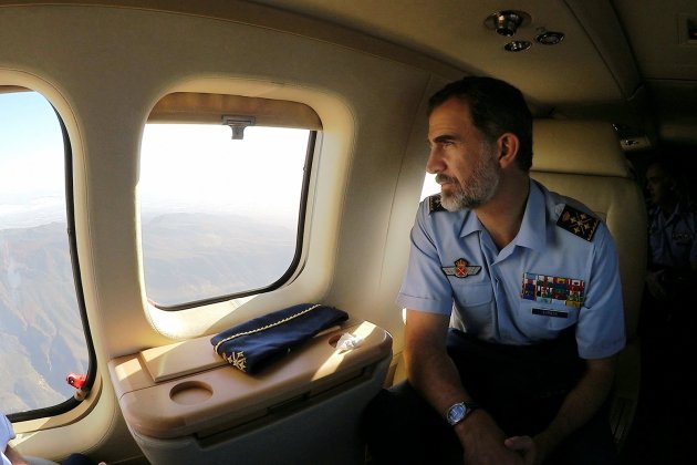 Felipe en un avión GTRES