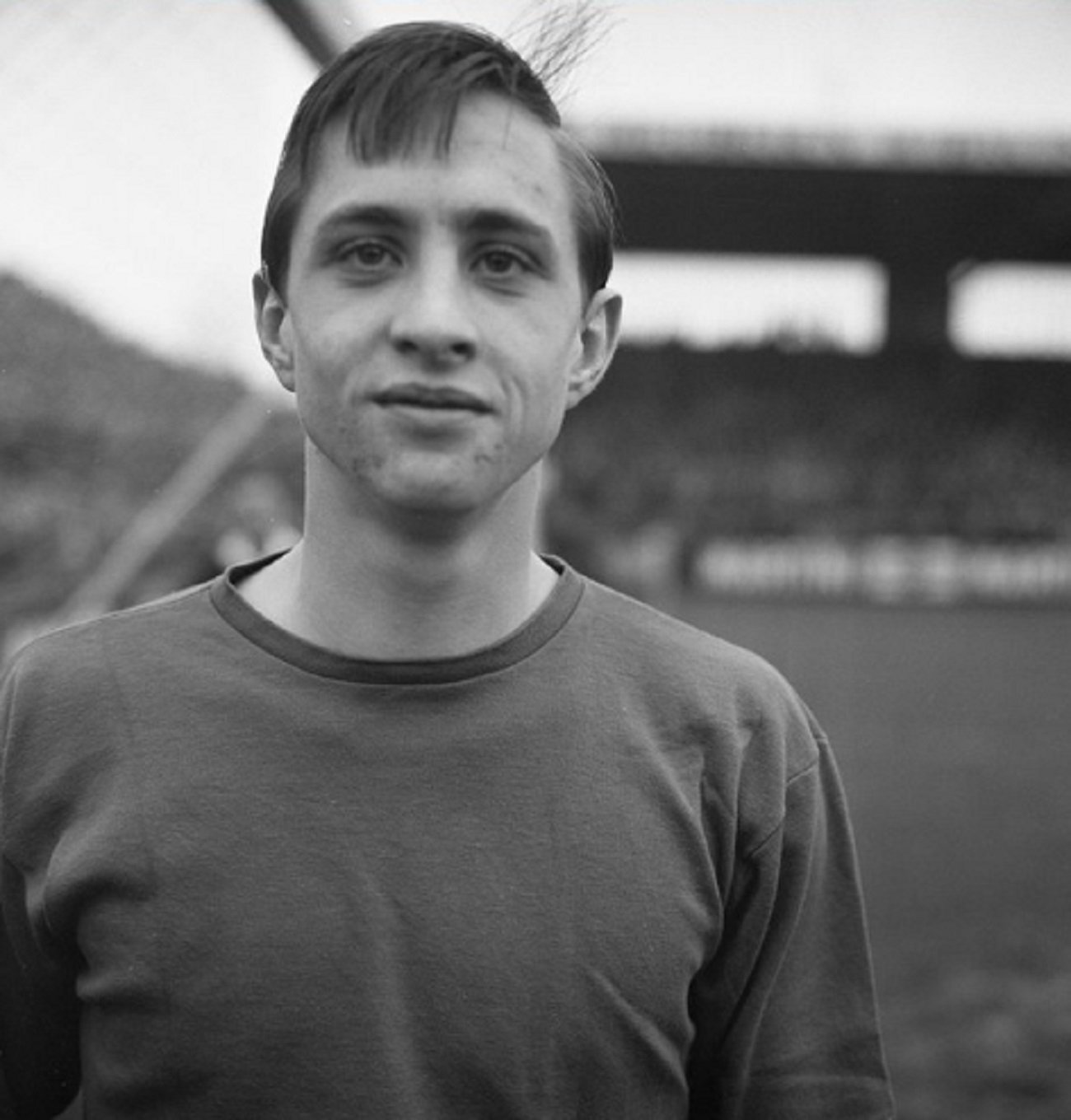 El Ajax rememora el debut profesional de Johan Cruyff