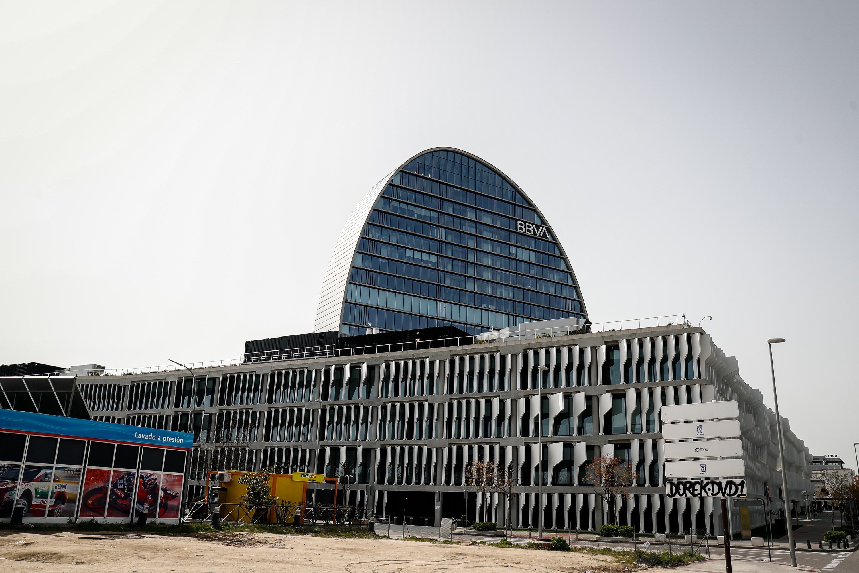 El Banc Sabadell i el BBVA trenquen la negociació per la fusió