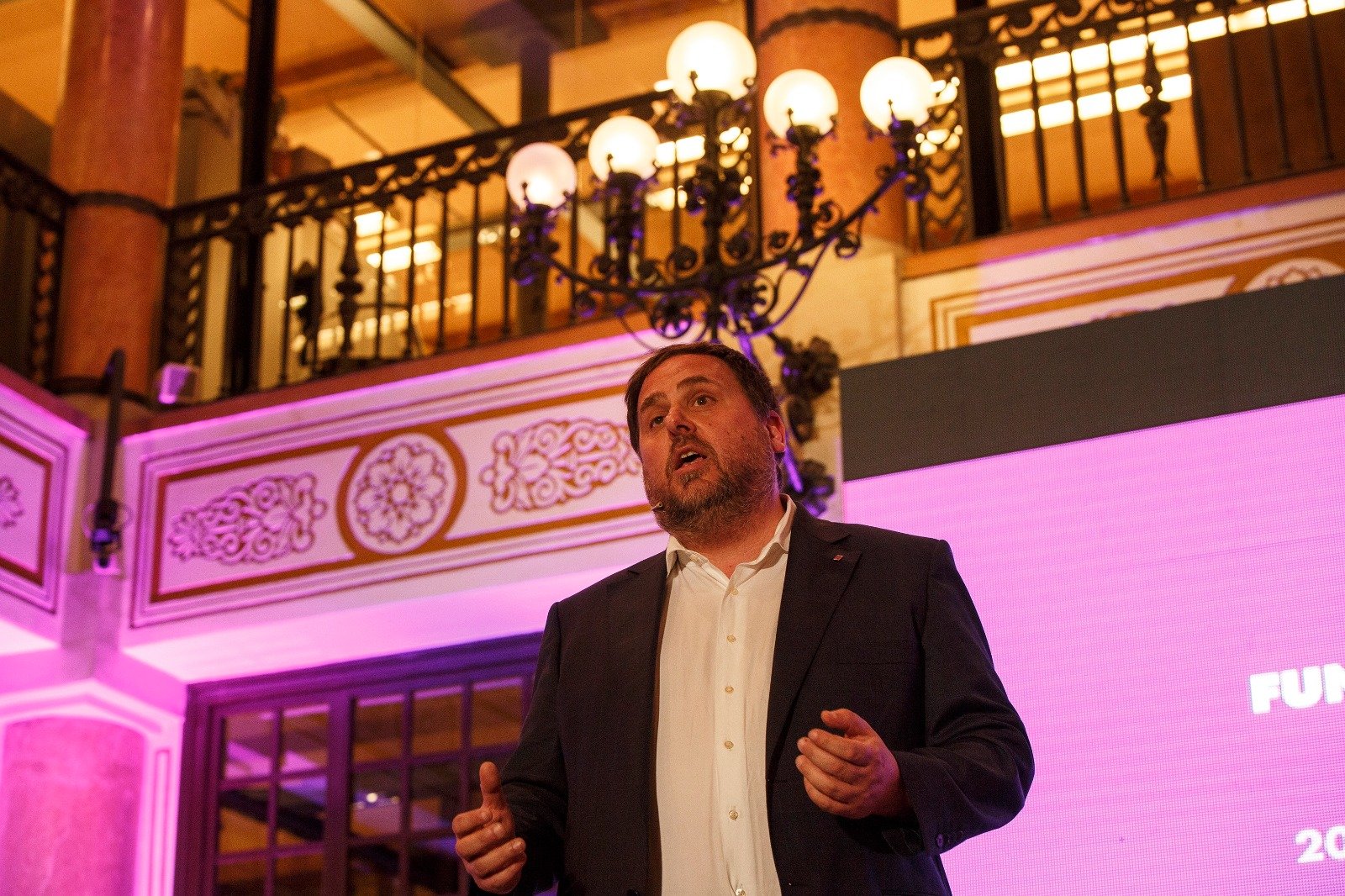 Junqueras: "Hem après que ens hem d'estimar"