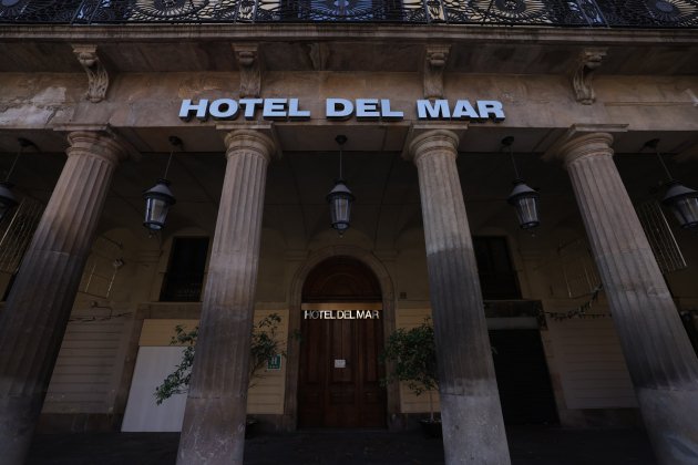 Hotels Hotel del Mar Bars locals terrassa tancats buits coronavirus covid-19 crisi  - Sergi Alcazar