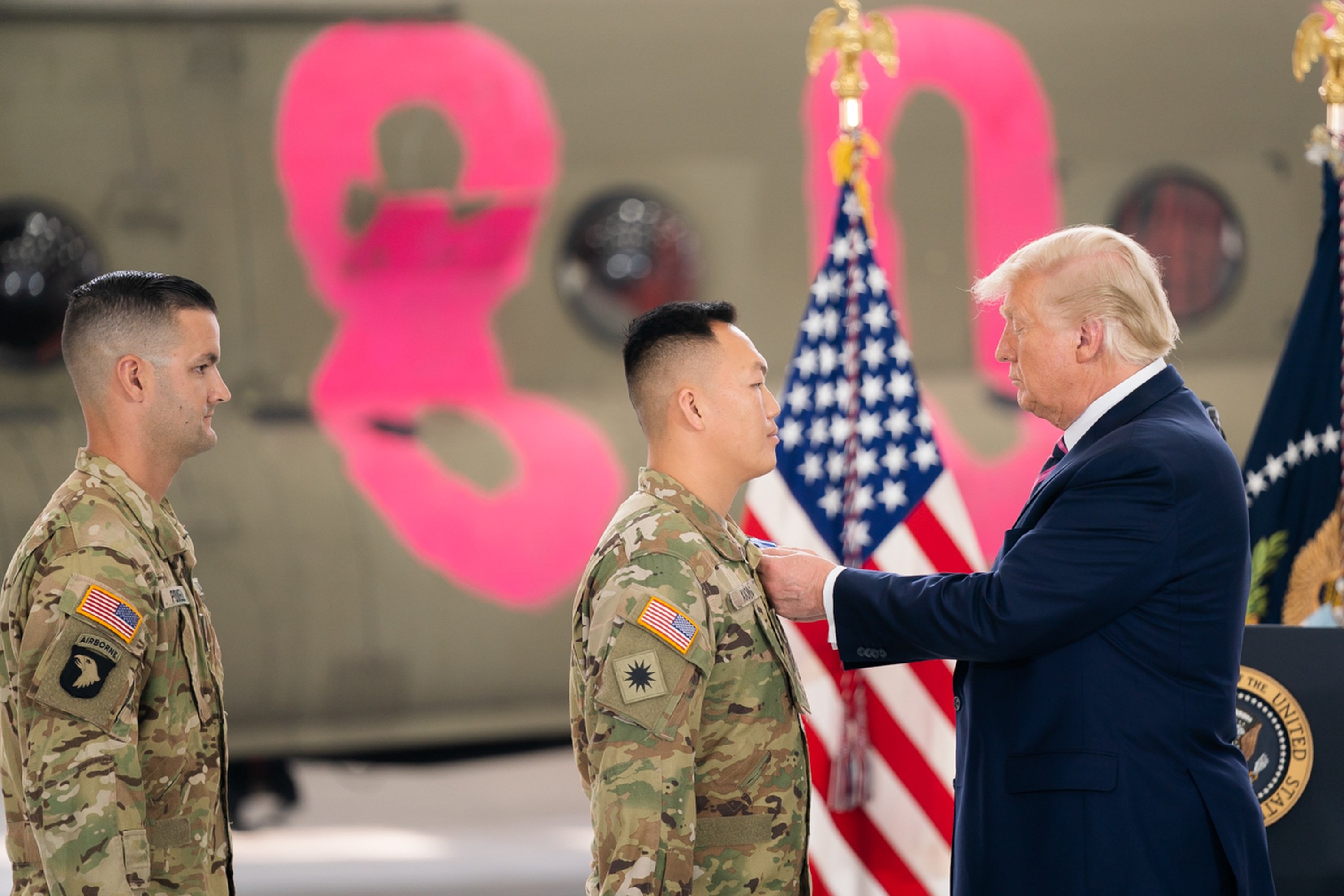 Trump retira tropes de l'Iraq i Afganistan abans que arribi Biden