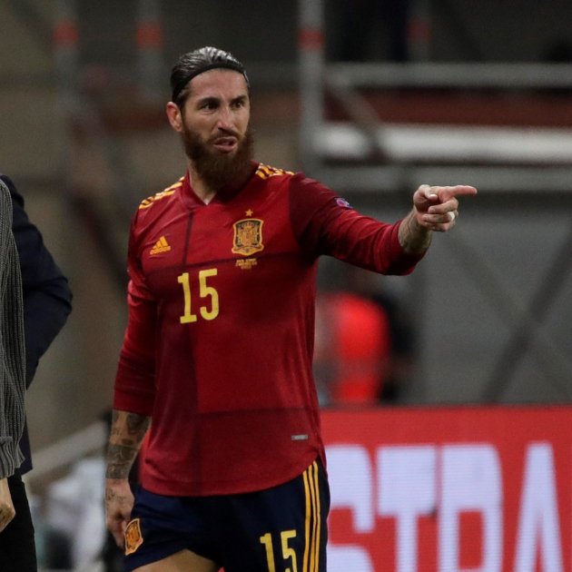 Sergio Ramos va la Roja porque tiene un problema con Luis