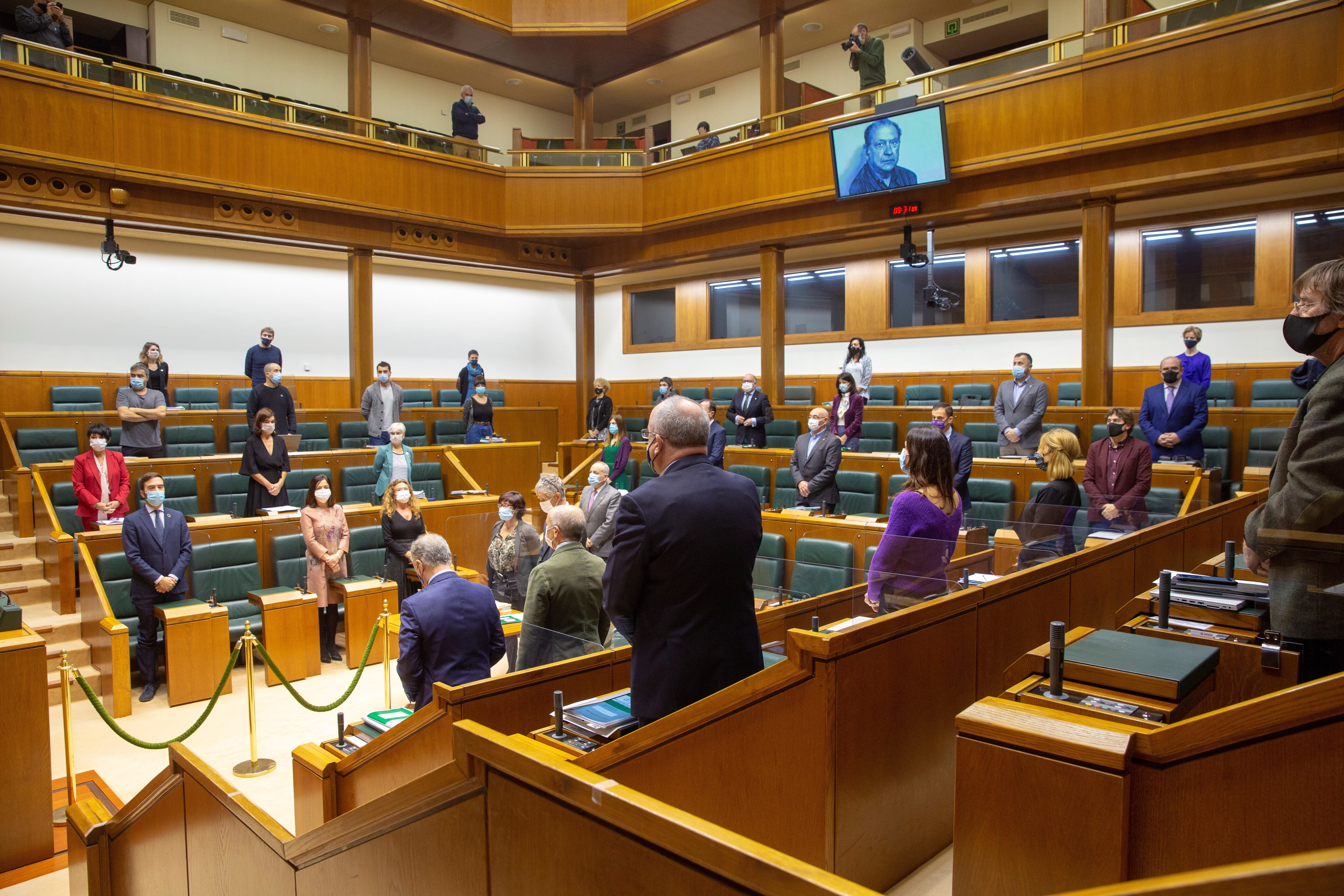 El PSOE y Vox se suman a un homenaje a Santi Brouard, asesinado por los GAL