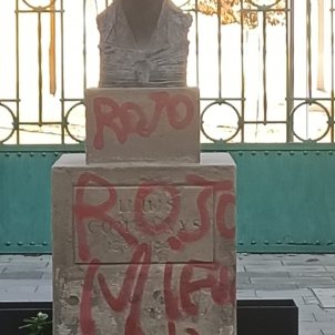 Ataque fascista al monumento de Lluís Companys en Lleida