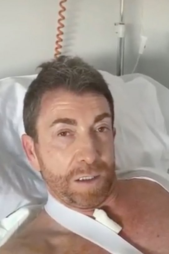 Pablo Motos cara extraña hospital @pablomotos Pablo Motos cara extraña hospital @pablomotos