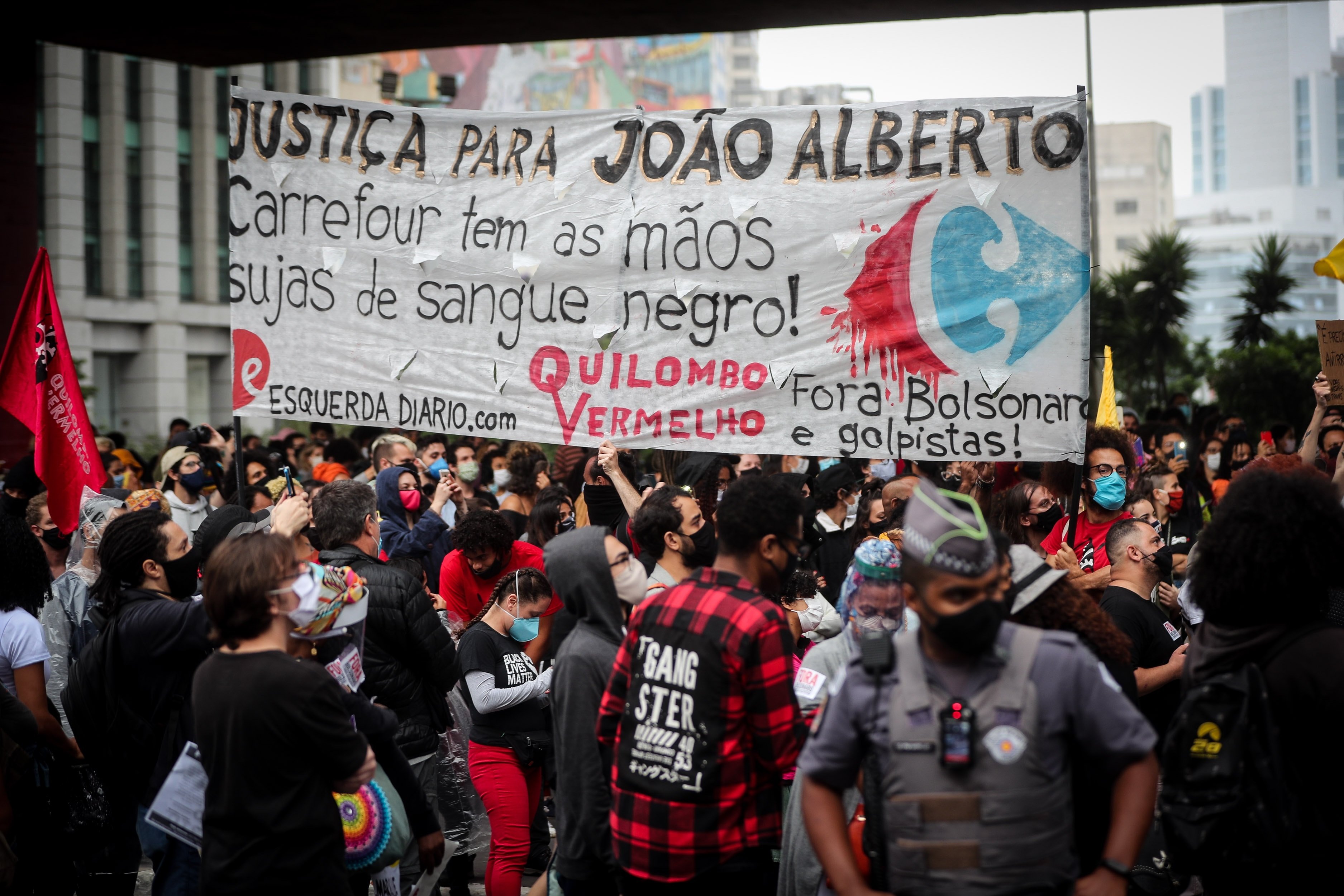 Segon dia de protestes al Brasil pel brutal assassinat d'un home negre