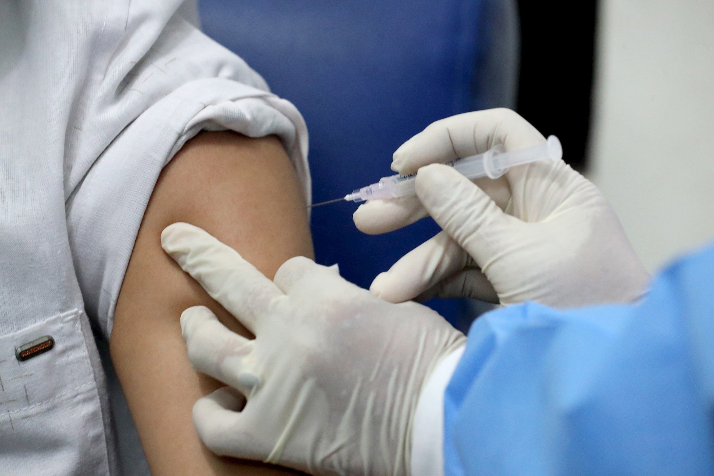 Els EUA ja tenen data per començar a vacunar contra la Covid: l'11 de desembre