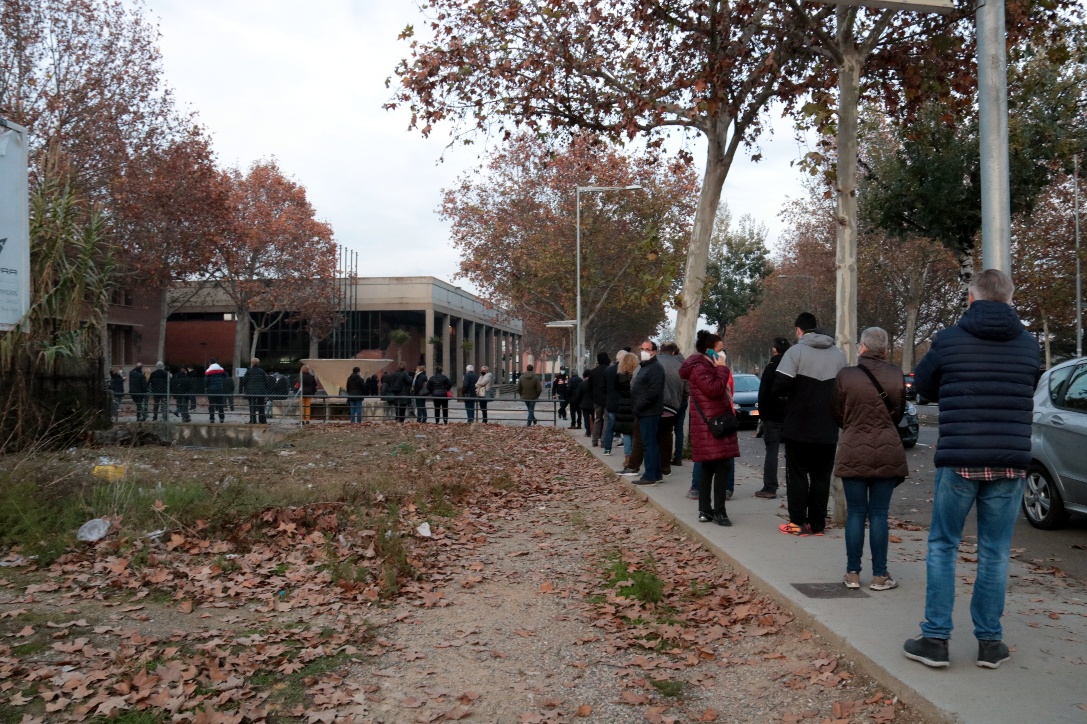 llarga cua Lleida per realitzar test antígens / ACN