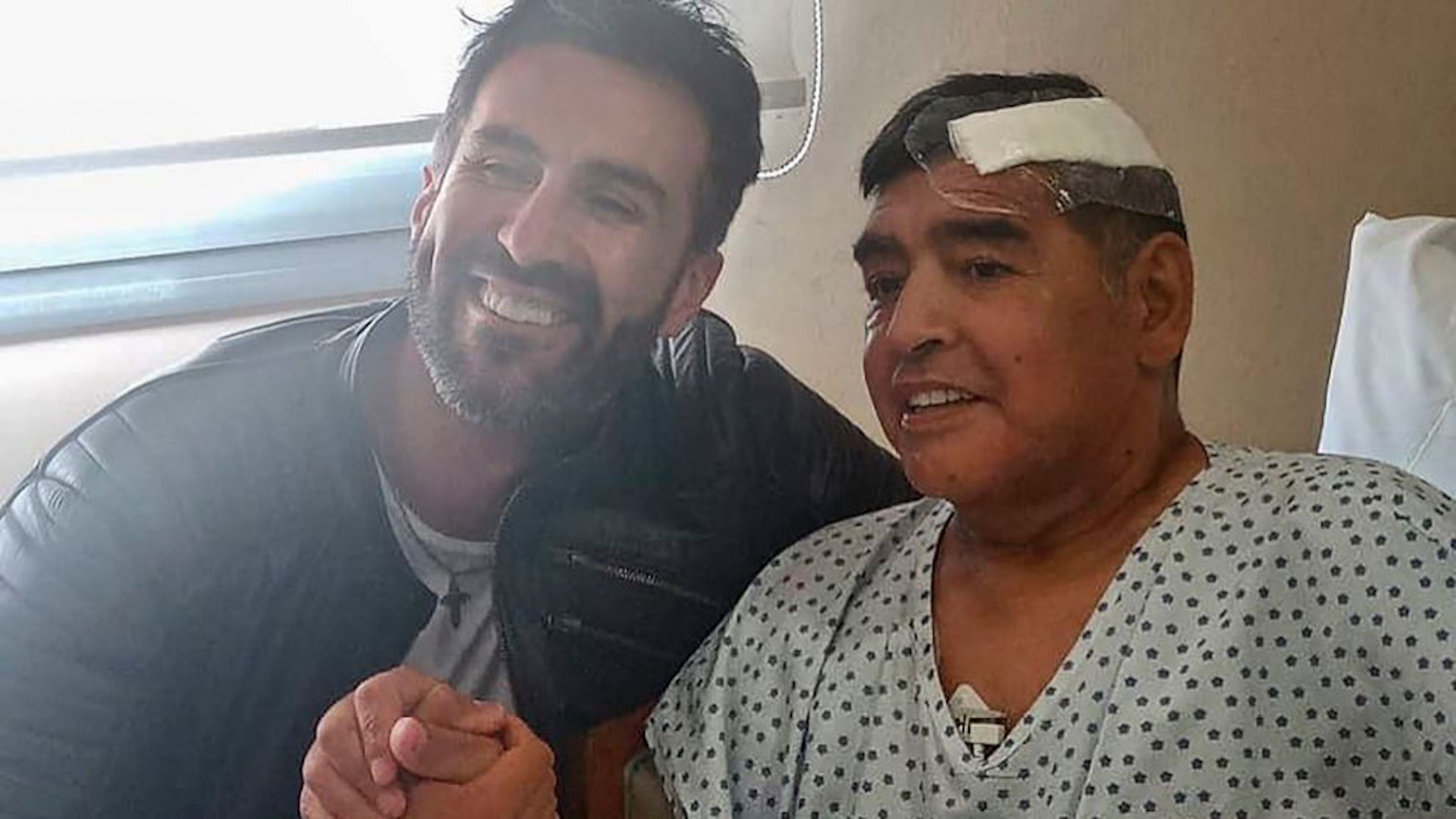 Leopoldo Luque, médico de Maradona, falsificó la firma del exfutbolista