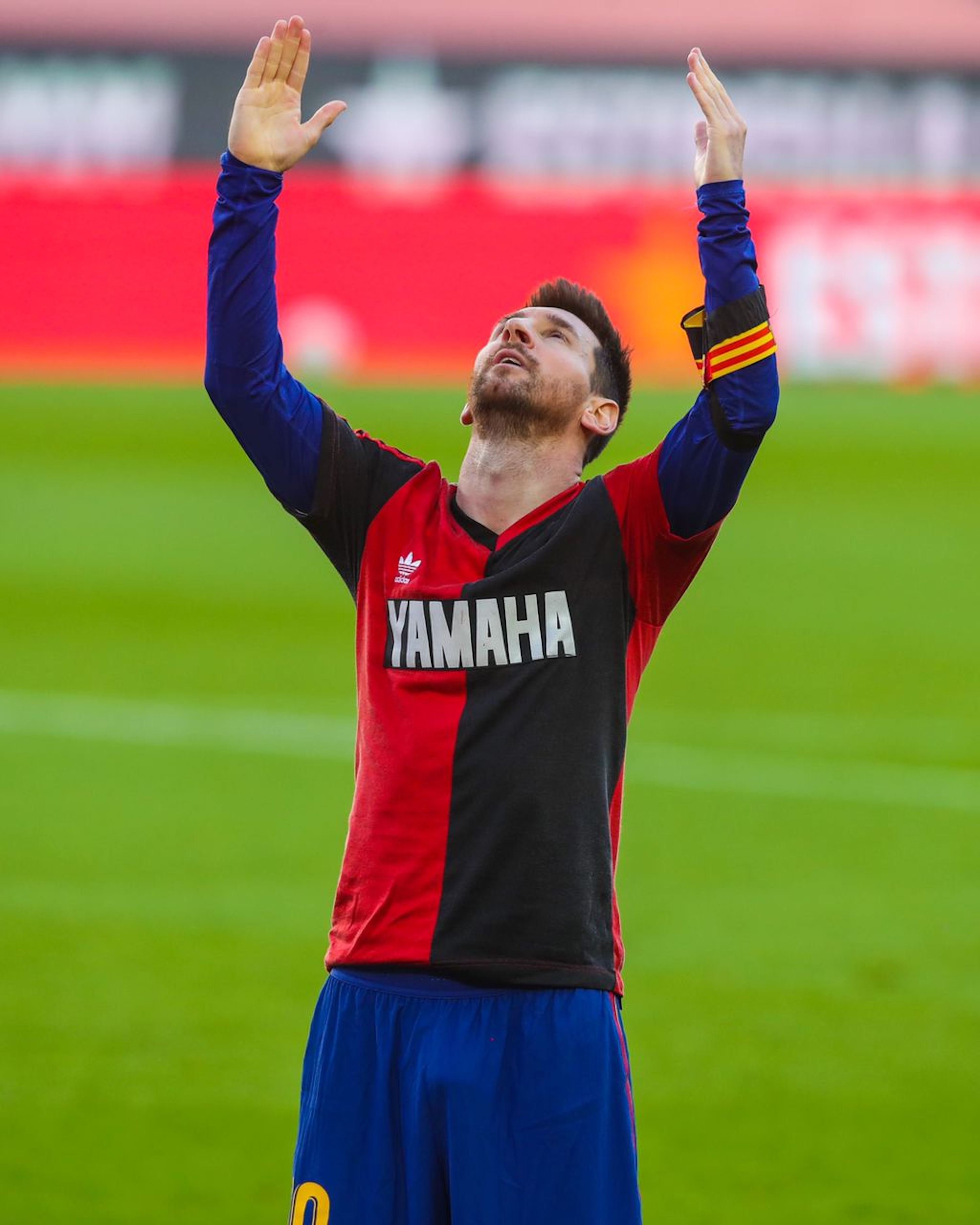 El precioso recuerdo de Messi a Maradona: camiseta de Newell's