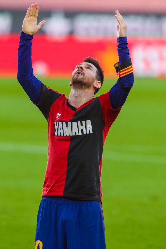 Messi homenaje Maradona Newells Barca @FCB