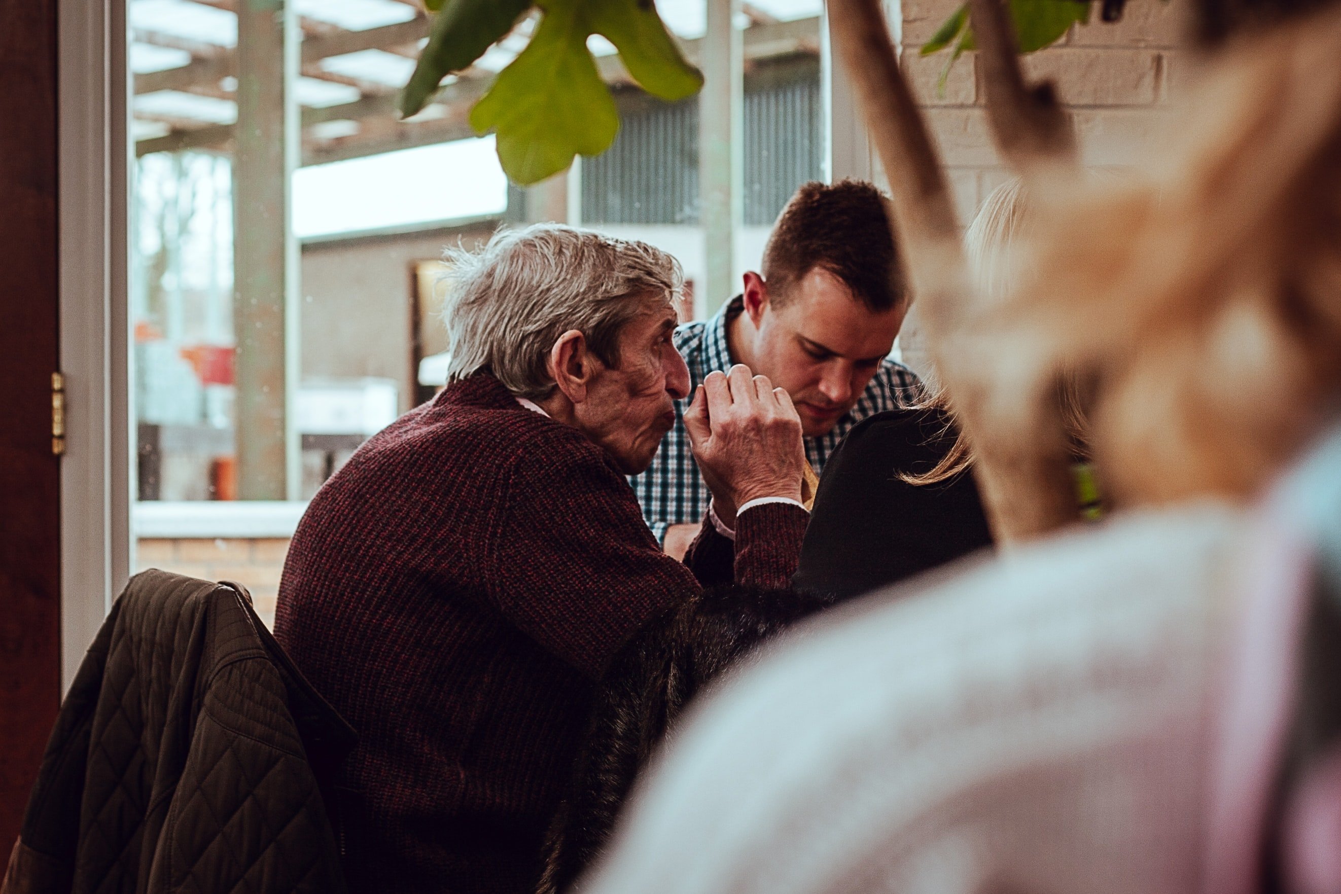 Abuelo - unsplash