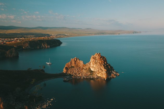 lago baikal unsplash