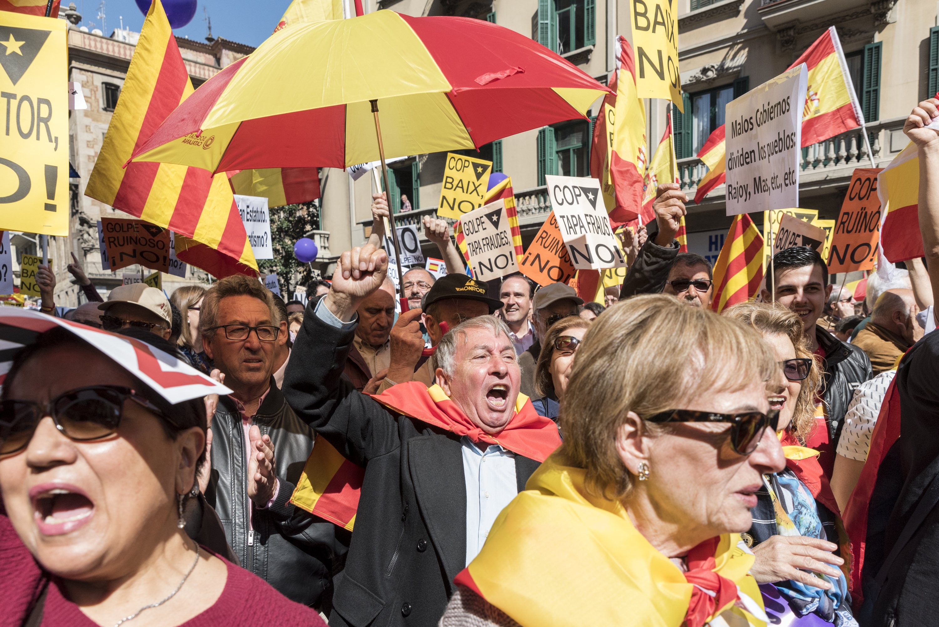 SCC exigeix la dimissió de Romeva per titllar-los de "falangistes"