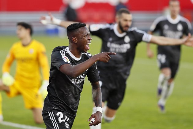 Vinícius Sevilla Madrid Bono EFE