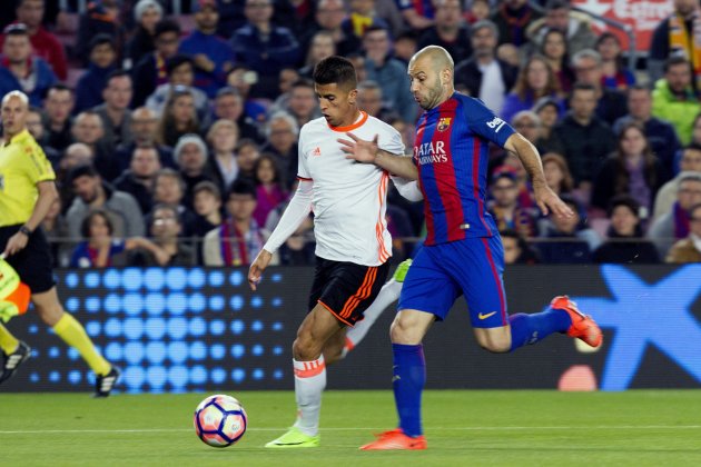 Mascherano Cancelo Barça València Efe