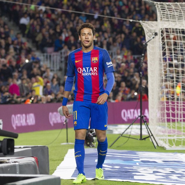 botas de Neymar, un problema el Barça