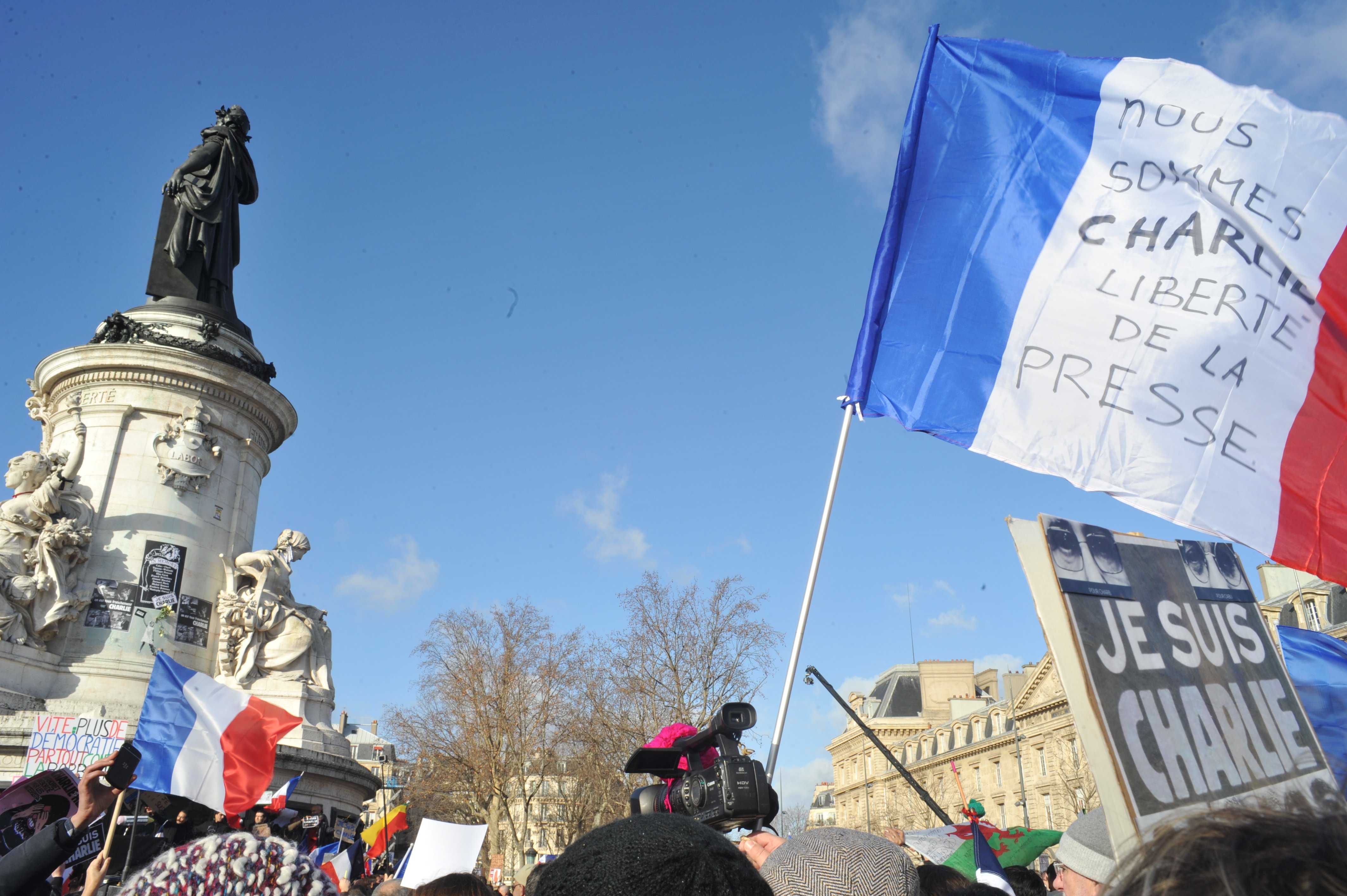 Manifestación contra los atentados de Charlie Hebdo enero 2015 / Wikimedia Commons / sébastien amiet