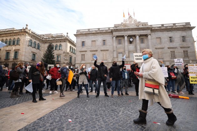 Manifestació comerciants  comerç Covid plaça Sant Jaume - Sergi Alcázar