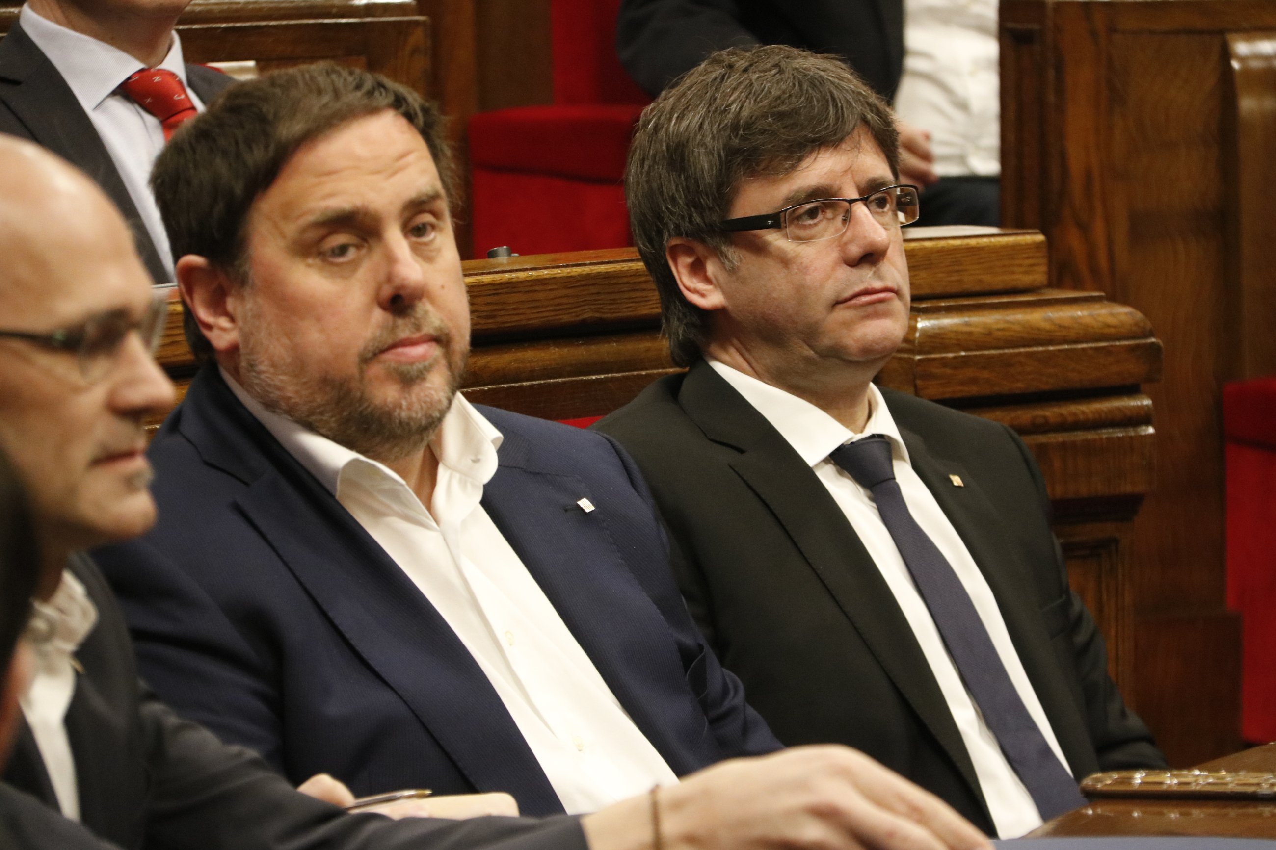 Puigdemont y Junqueras aseguran en 'Le Soir' que no renunciarán al referéndum