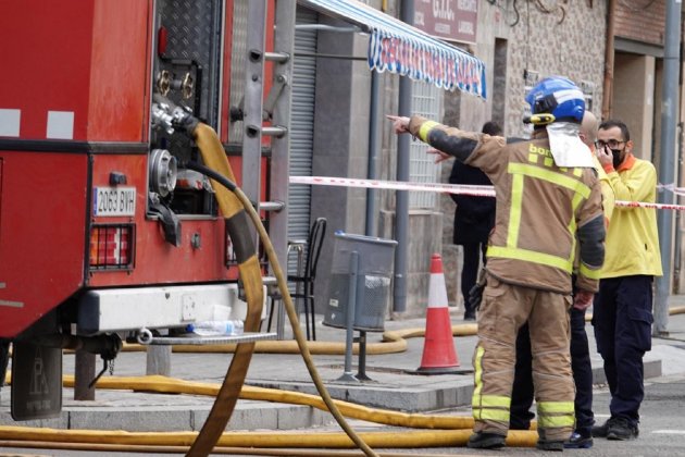 Bomberos incendio Gorg Maria Acero