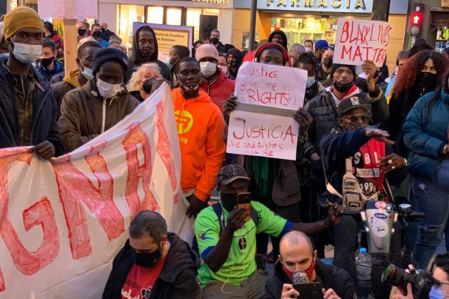 manifestación plaza vila Badalona Black Lives Matter - Mar Acero