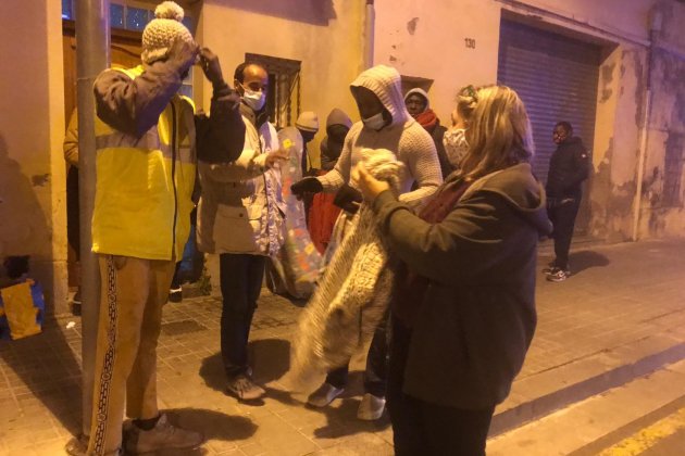 Incendio en una nave industrial en Badalona Gemma Liñán