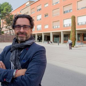 Guàrdia pren possessió com a rector de la UB amb la mirada posada en la Covid