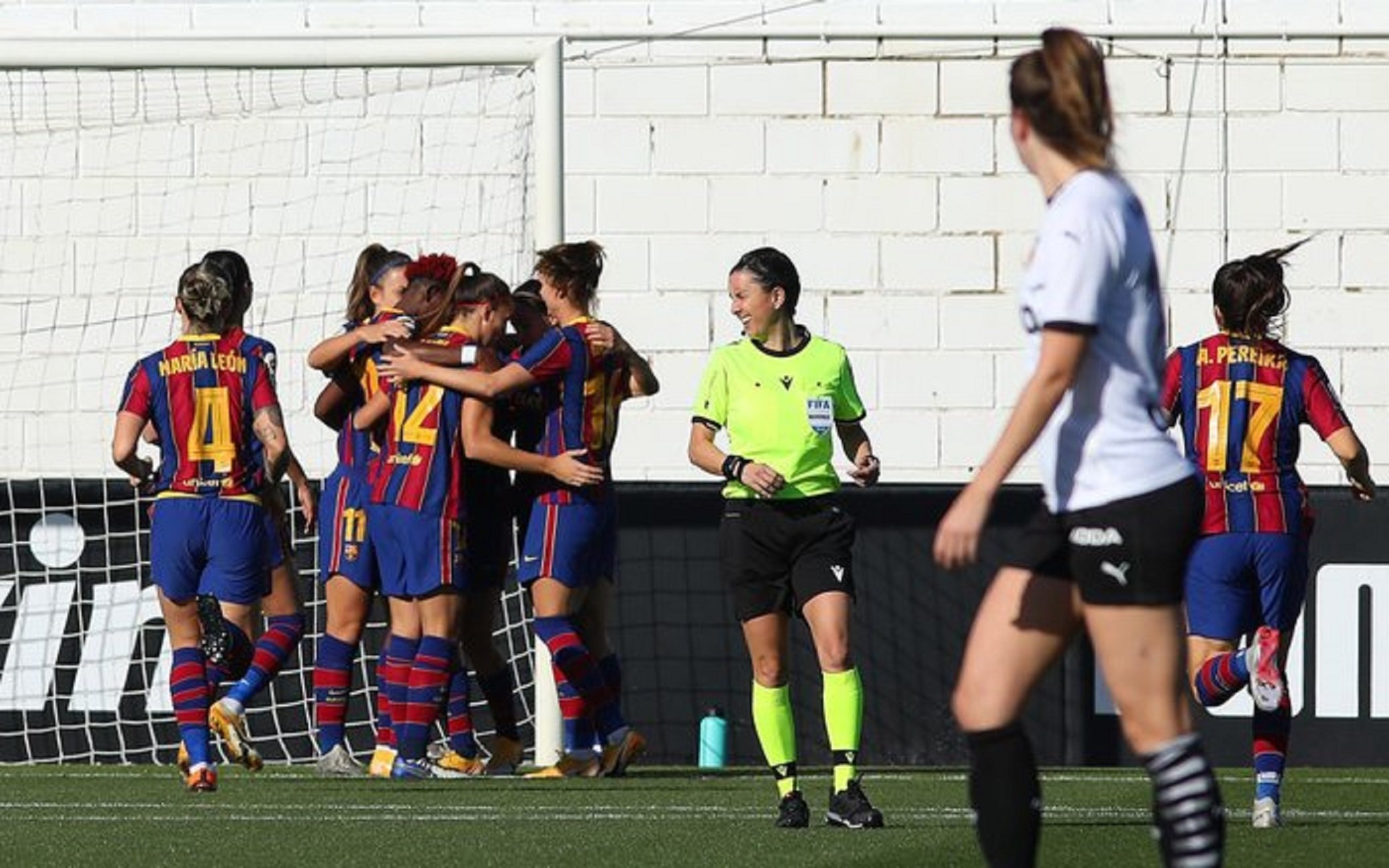 El Barça femenino sigue siendo una apisonadora: 0-7 al Valencia