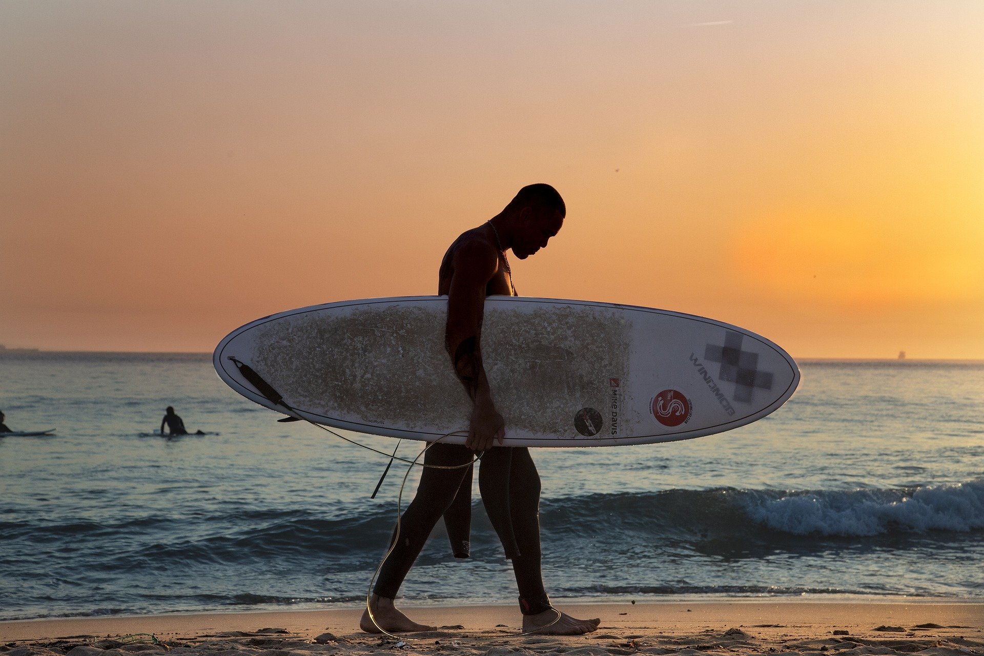 Portades per a surfistes: ja no sabem ni en quina onada som