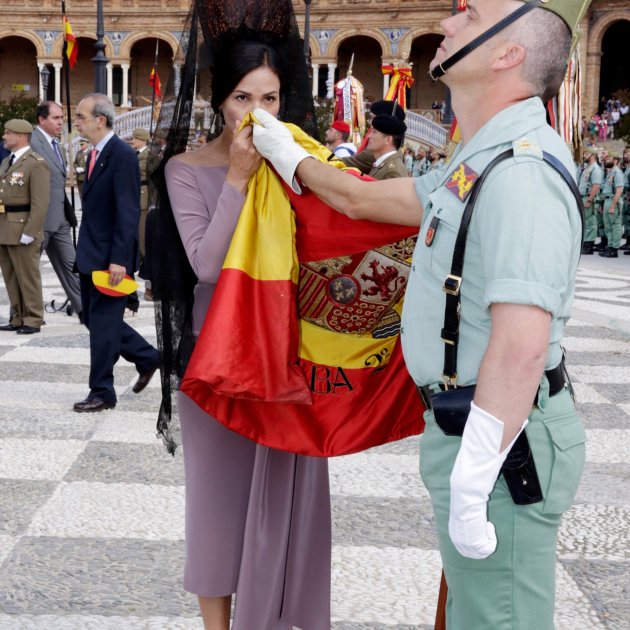 Inés Sastre jura bandera Sevilla GTRES