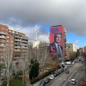Edifici Madrid Laporta pancarta Eleccions Barca @JoanLaportaFCB Edifici Madrid Laporta pancarta Eleccions Barca @JoanLaportaFCB