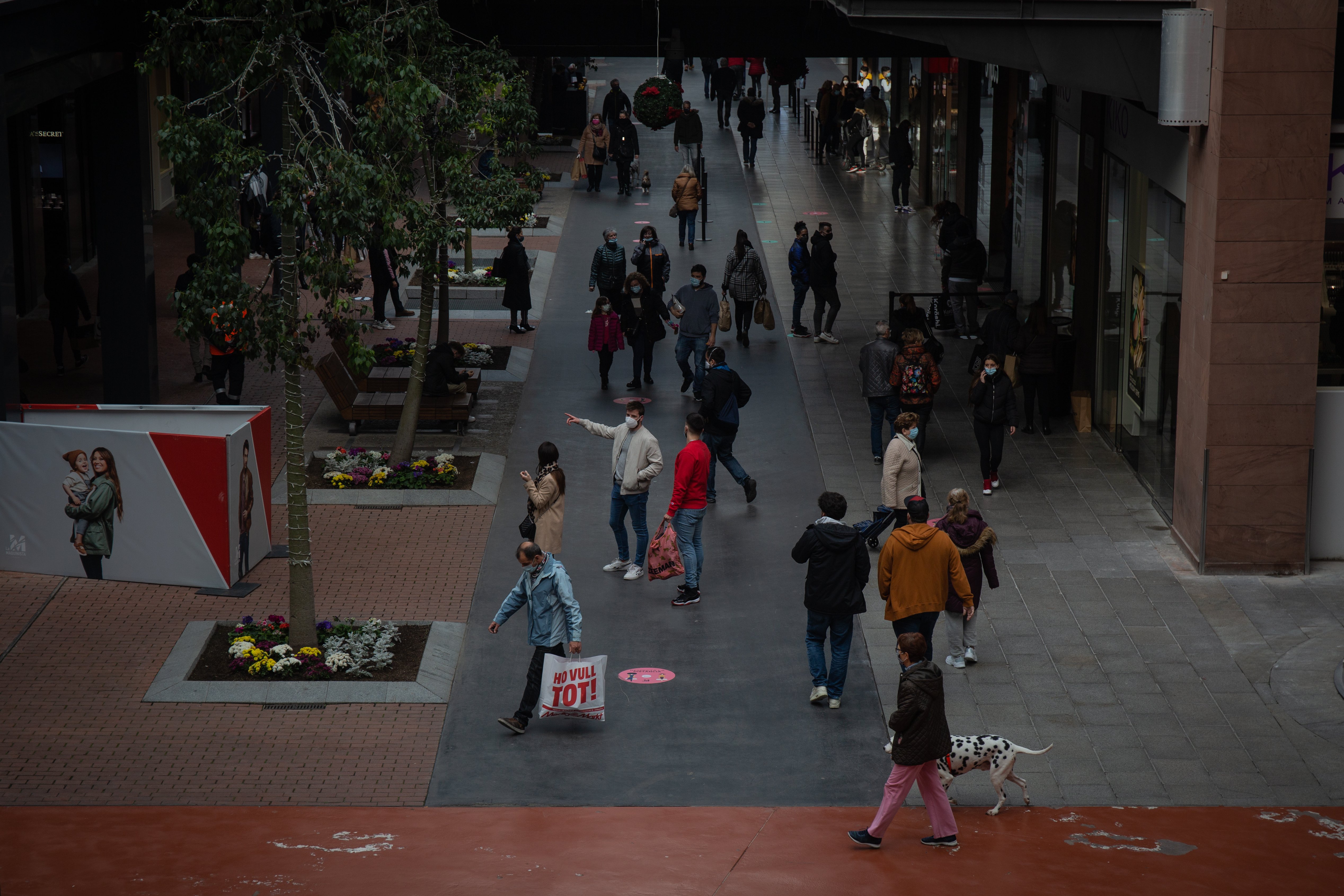 El Govern amplia les ajudes directes a la restauració dels centres comercials