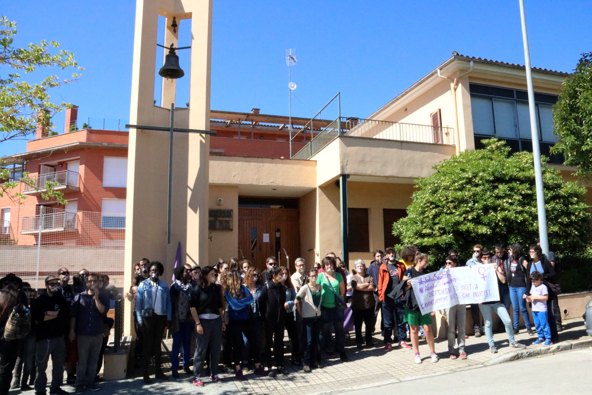 La libertad de expresión no ampara perturbar una ceremonia religiosa