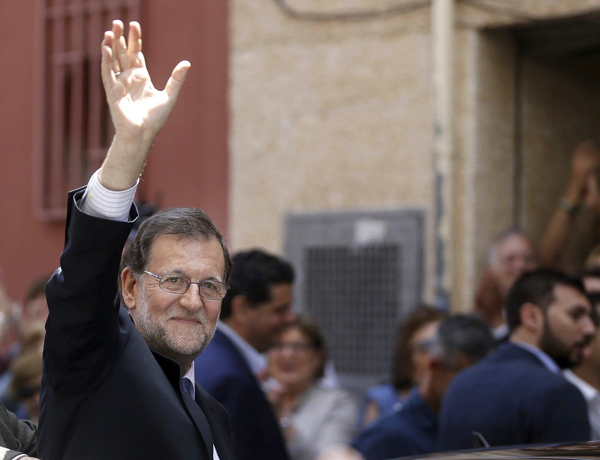 Rajoy allana el camino de Sánchez para que le facilite gobernar