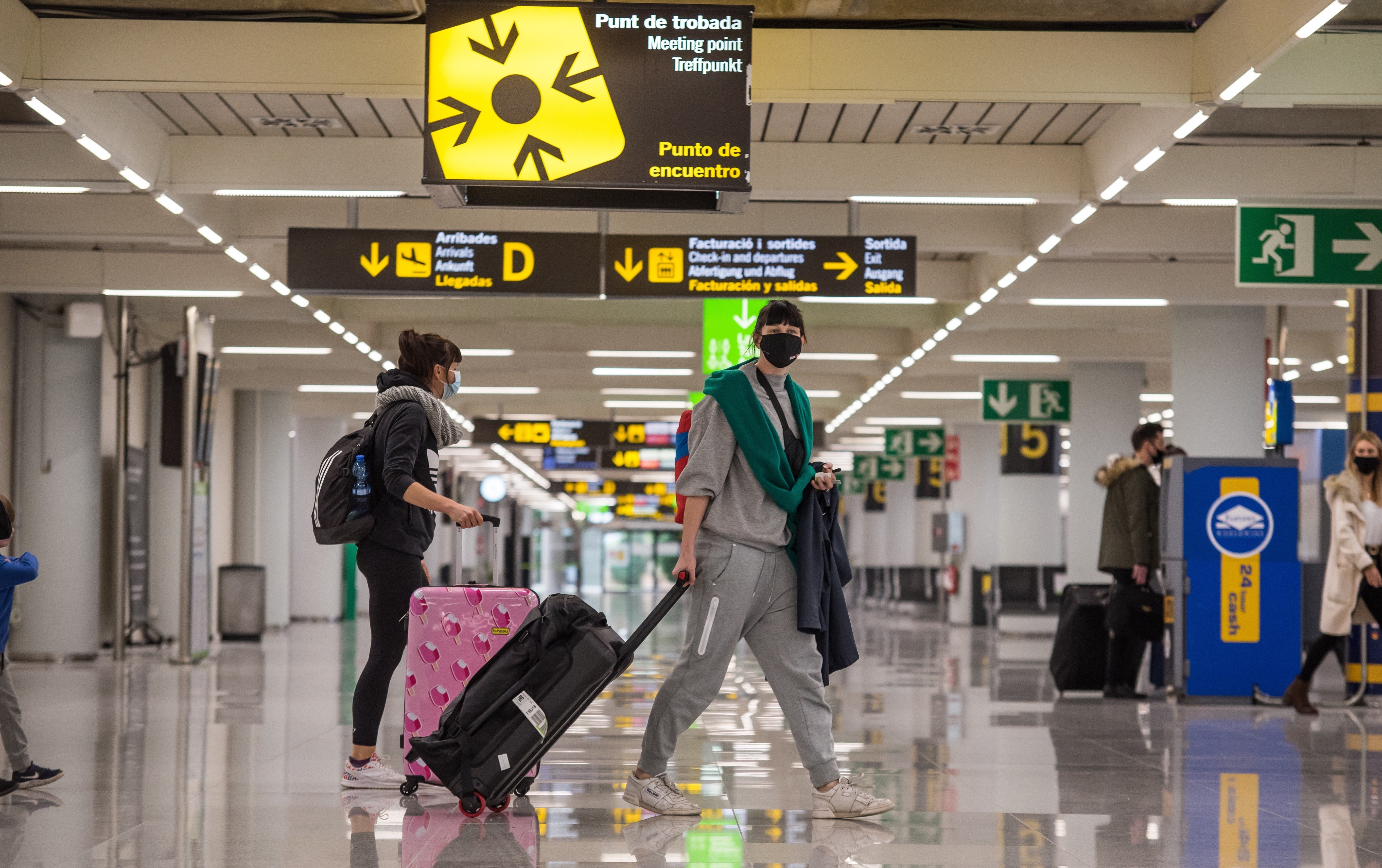L'aeroport de Barcelona confirma la recuperació i dobla passatgers al maig